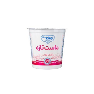 ماست لیوانی 700گ کم چرب غنی شده با ویتامینd3 پگاه